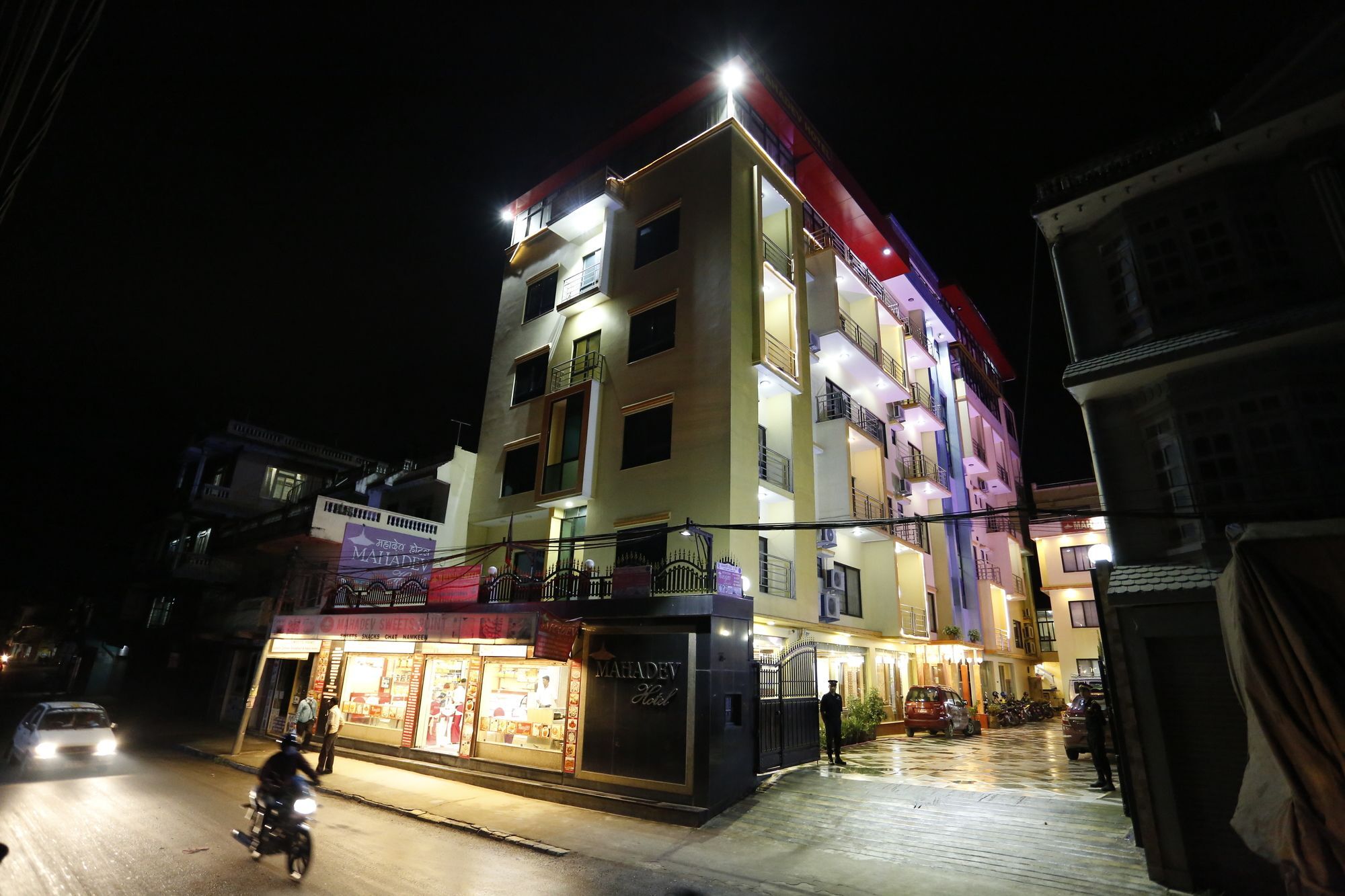 Mahadev Hotel Katmandú Exterior foto